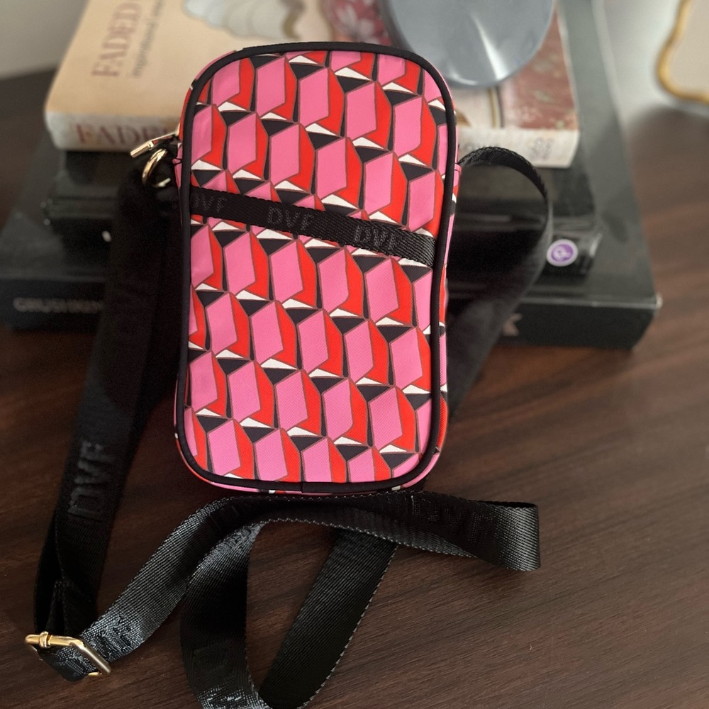 NEW Diane Von Furstenberg and Red Patterned Crossbody